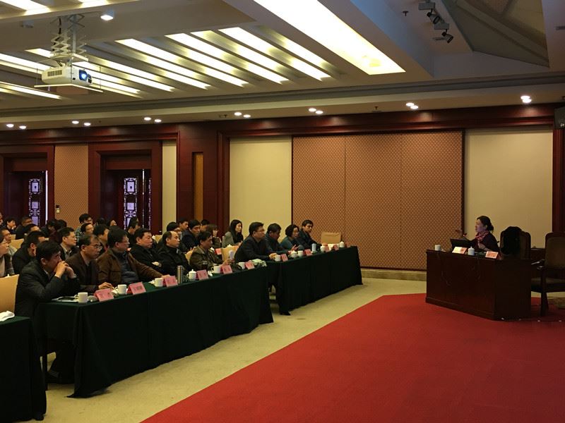 山東出版?zhèn)髅焦煞萦邢薰緝?nèi)容圖片展示