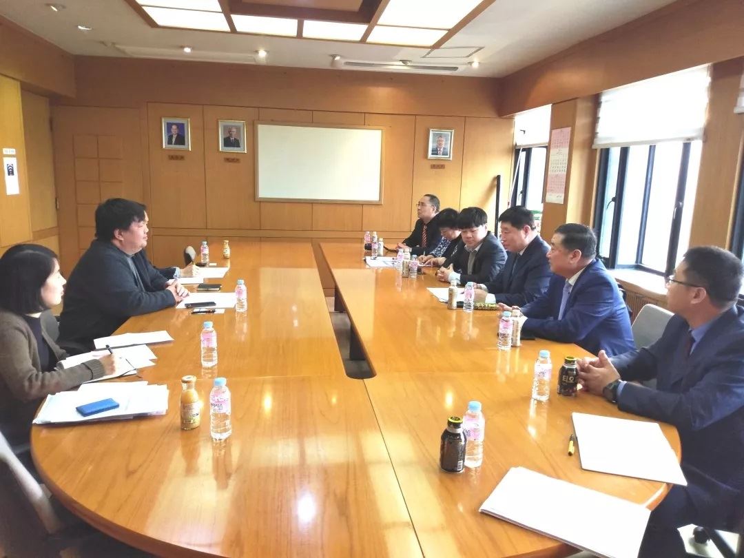 山東出版?zhèn)髅焦煞萦邢薰緝?nèi)容圖片展示