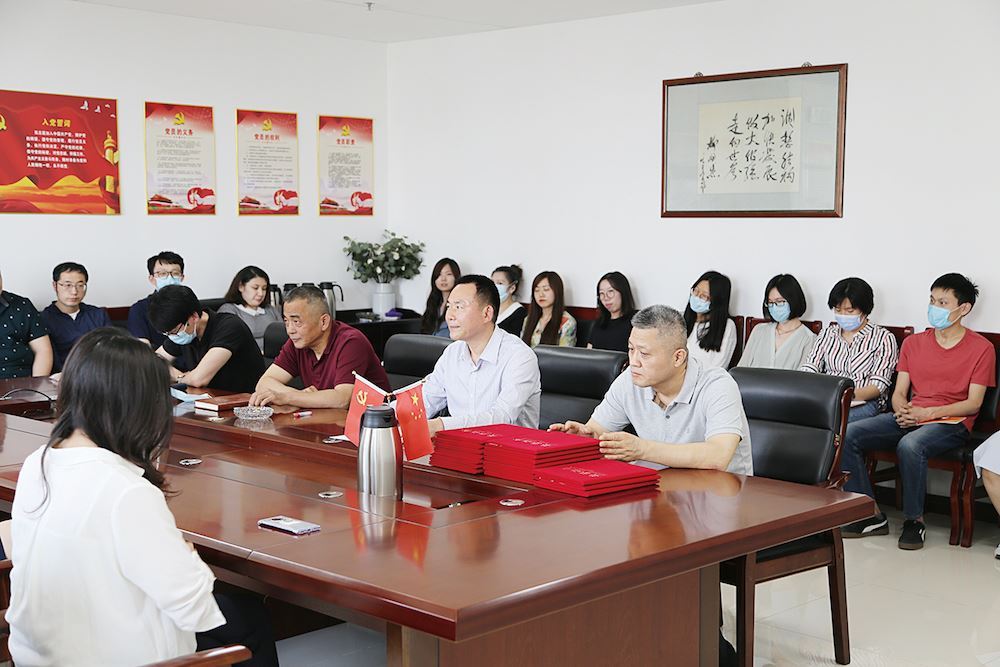 山東出版傳媒股份有限公司內容圖片展示