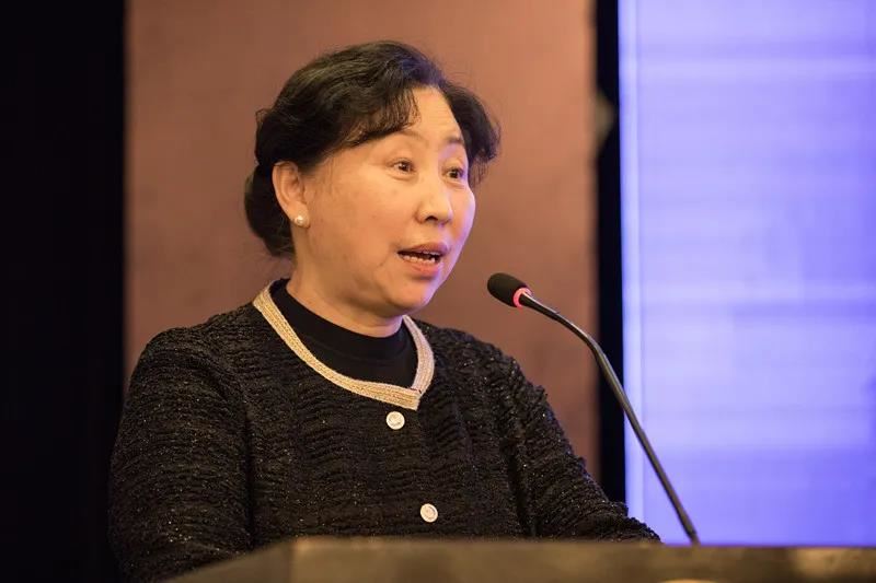 山東出版?zhèn)髅焦煞萦邢薰緝?nèi)容圖片展示