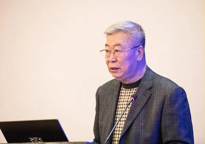 山東出版?zhèn)髅焦煞萦邢薰緝?nèi)容圖片展示